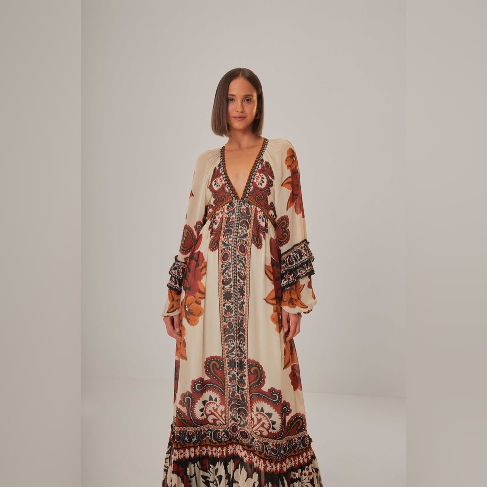 NWOT Farm Rio Sz Small Sand Winter Tapestry V Neck Maxi Dress